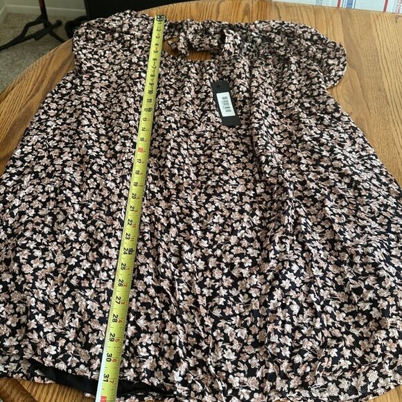 VICI Small Black & Pink Floral Dress With Open Tie Back NWT Oversized Relaxed - Picture 8 of 12